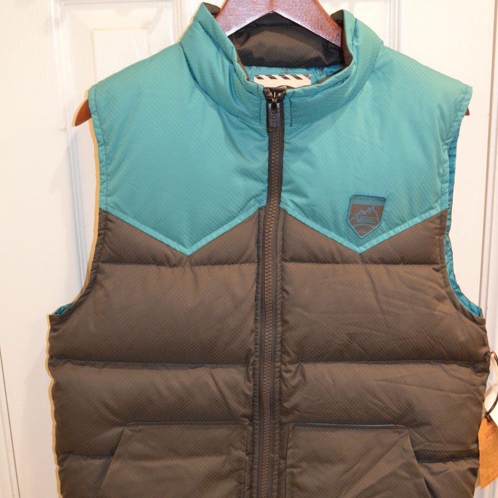 VANS Mountain Edition Puffer Vest